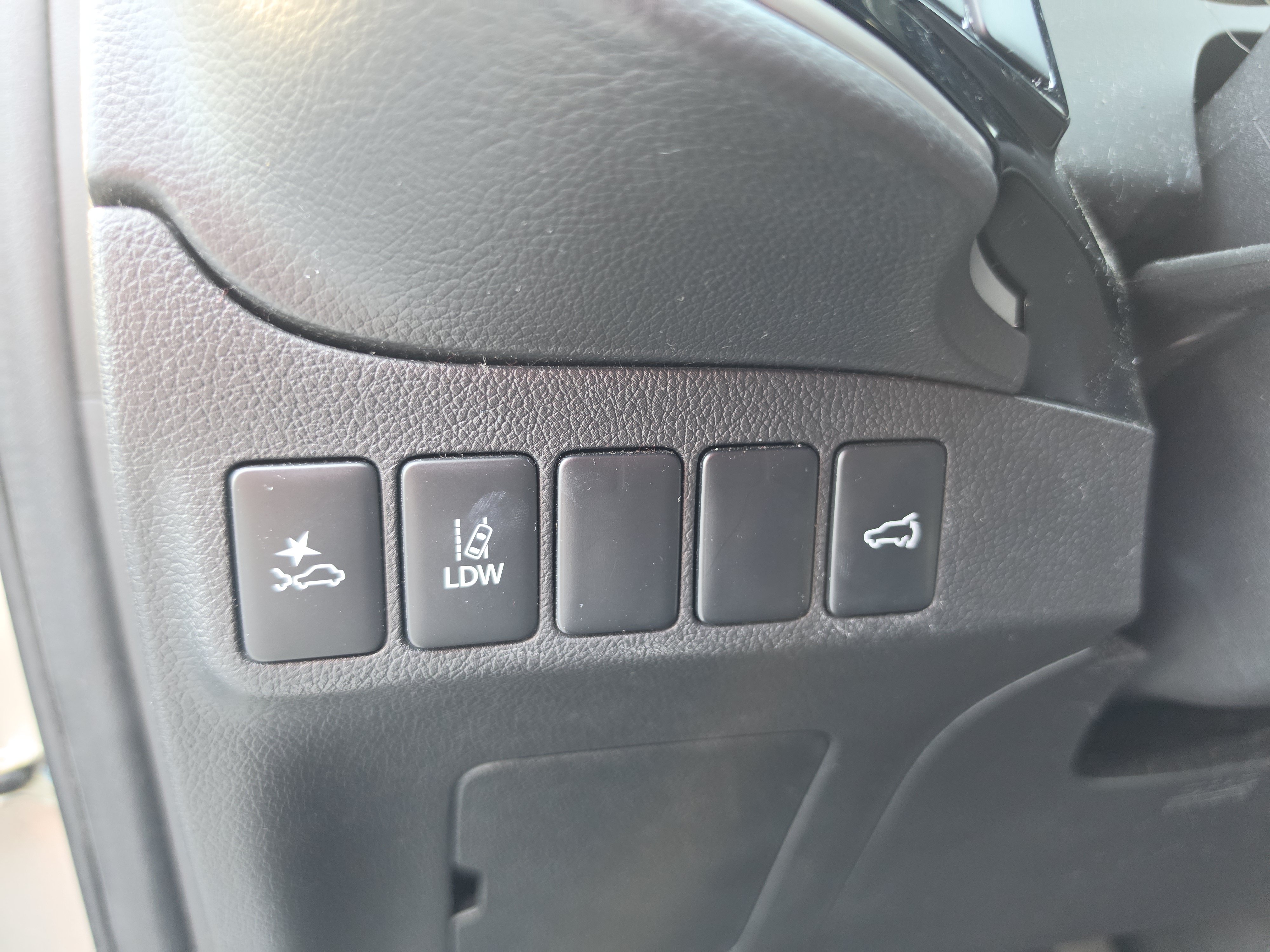 Used 2020 Mitsubishi Outlander SEL AWD/4WD image 17