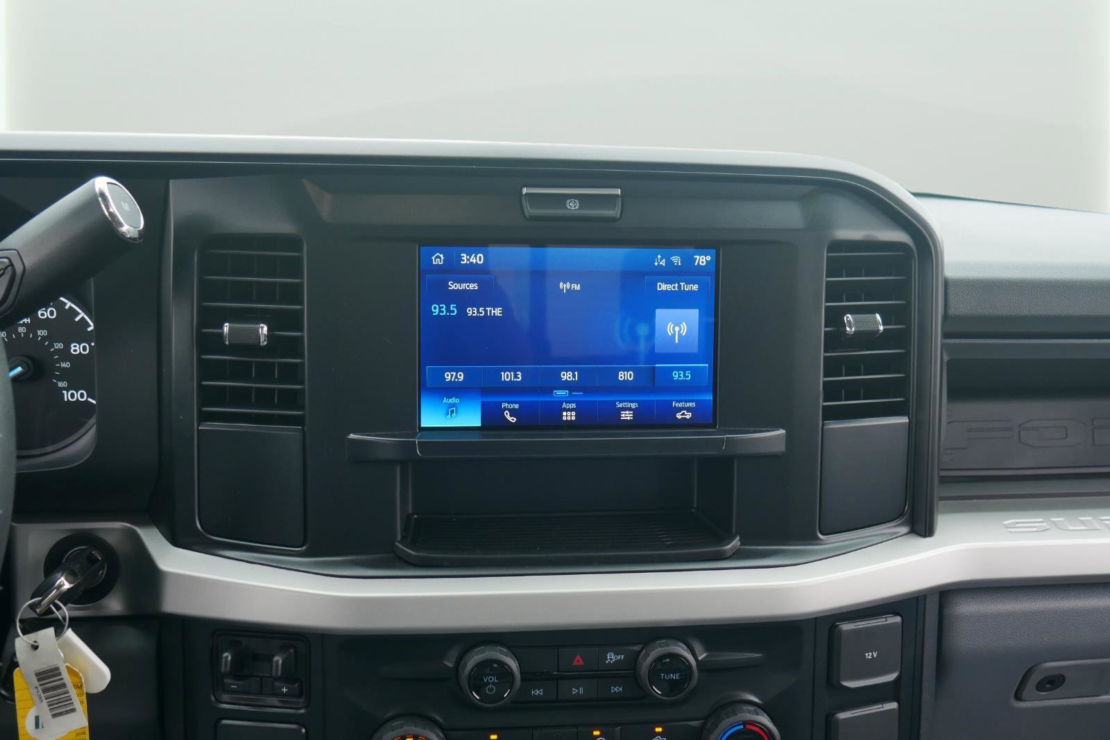 New 2025 Ford F250 XL w/ XL Chrome Package image 57