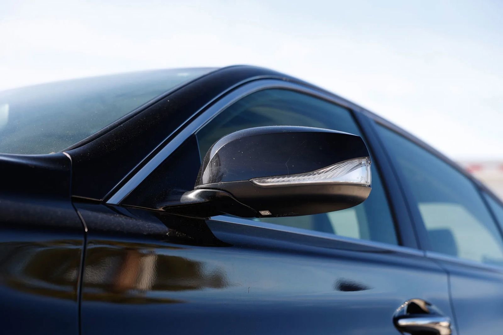 Used 2014 INFINITI Q50 Premium w/ Navigation Package image 32