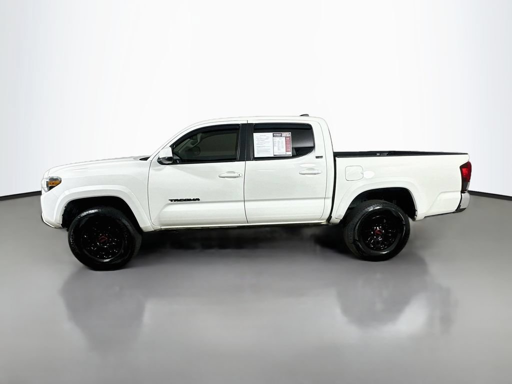 Used 2020 Toyota Tacoma SR5 RWD image 5