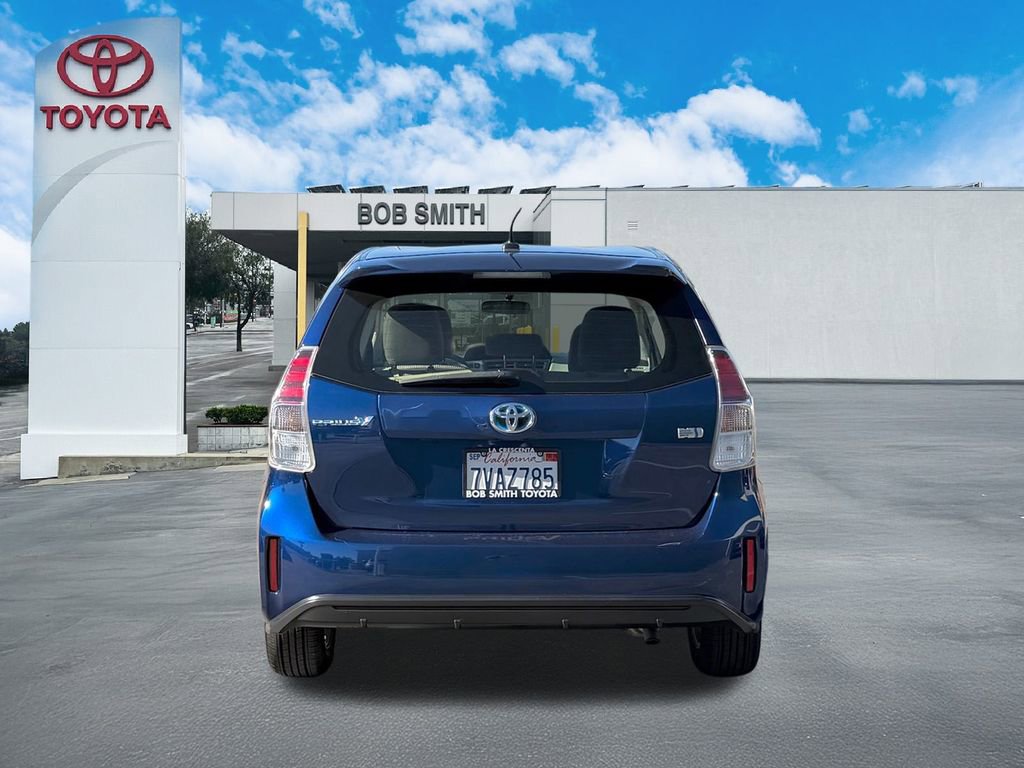 Used 2017 Toyota Prius V Three image 7