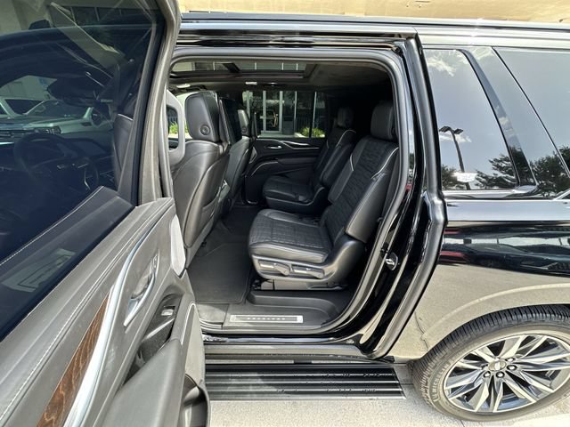 Certified 2022 Cadillac Escalade ESV Sport Platinum RWD image 31