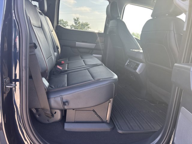 Used 2024 Ford F350 Lariat w/ Chrome Package image 22