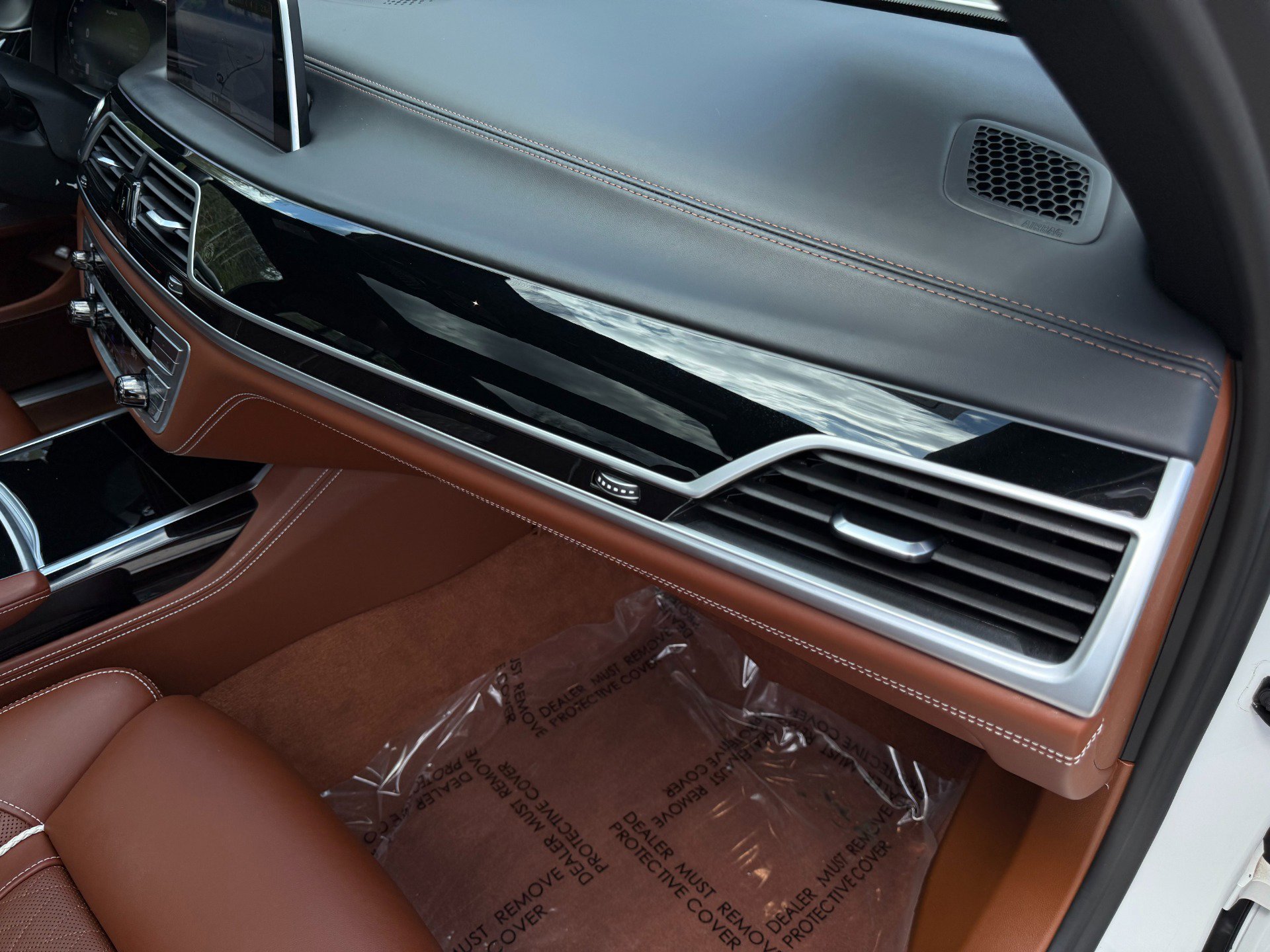 Used 2020 BMW ALPINA B7 xDrive w/ Luxury Rear Seating Package image 20