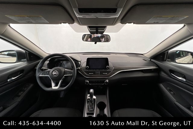 Used 2025 Nissan Altima 2.5 SV AWD/4WD image 9