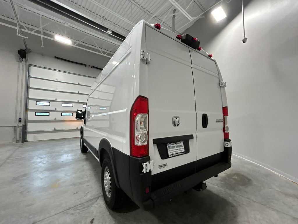 New 2025 RAM ProMaster 2500 w/ Convenience Group FWD image 8