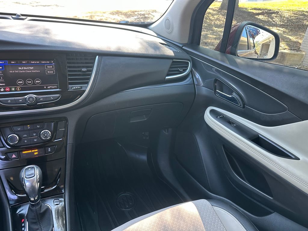 Used 2022 Buick Encore Preferred w/ Safety Package image 49