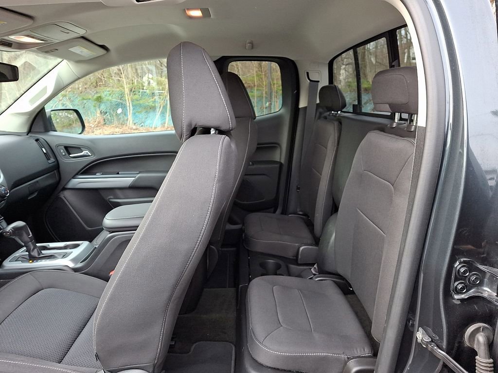 Used 2018 Chevrolet Colorado LT w/ LT Convenience Package image 16