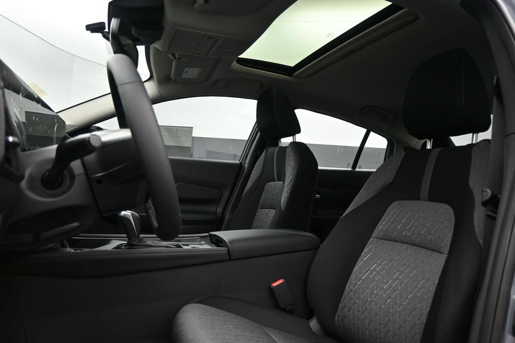 New 2026 Nissan Sentra SV w/ SV Convenience Package FWD image 14