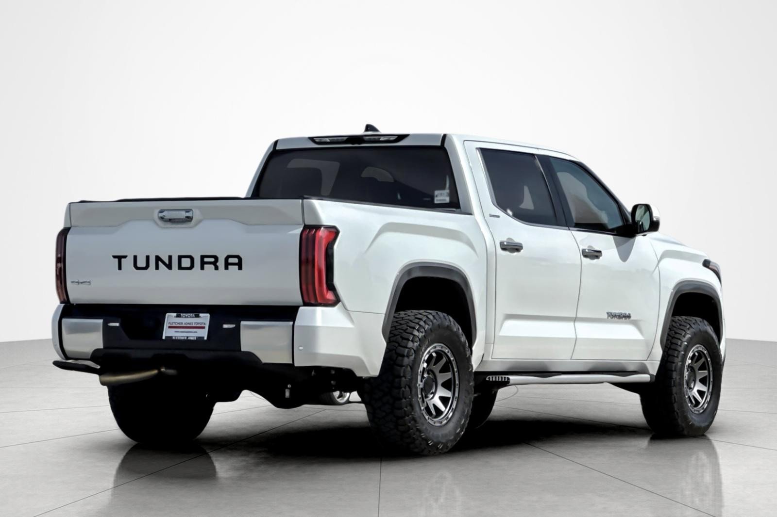 Used 2023 Toyota Tundra Limited image 5