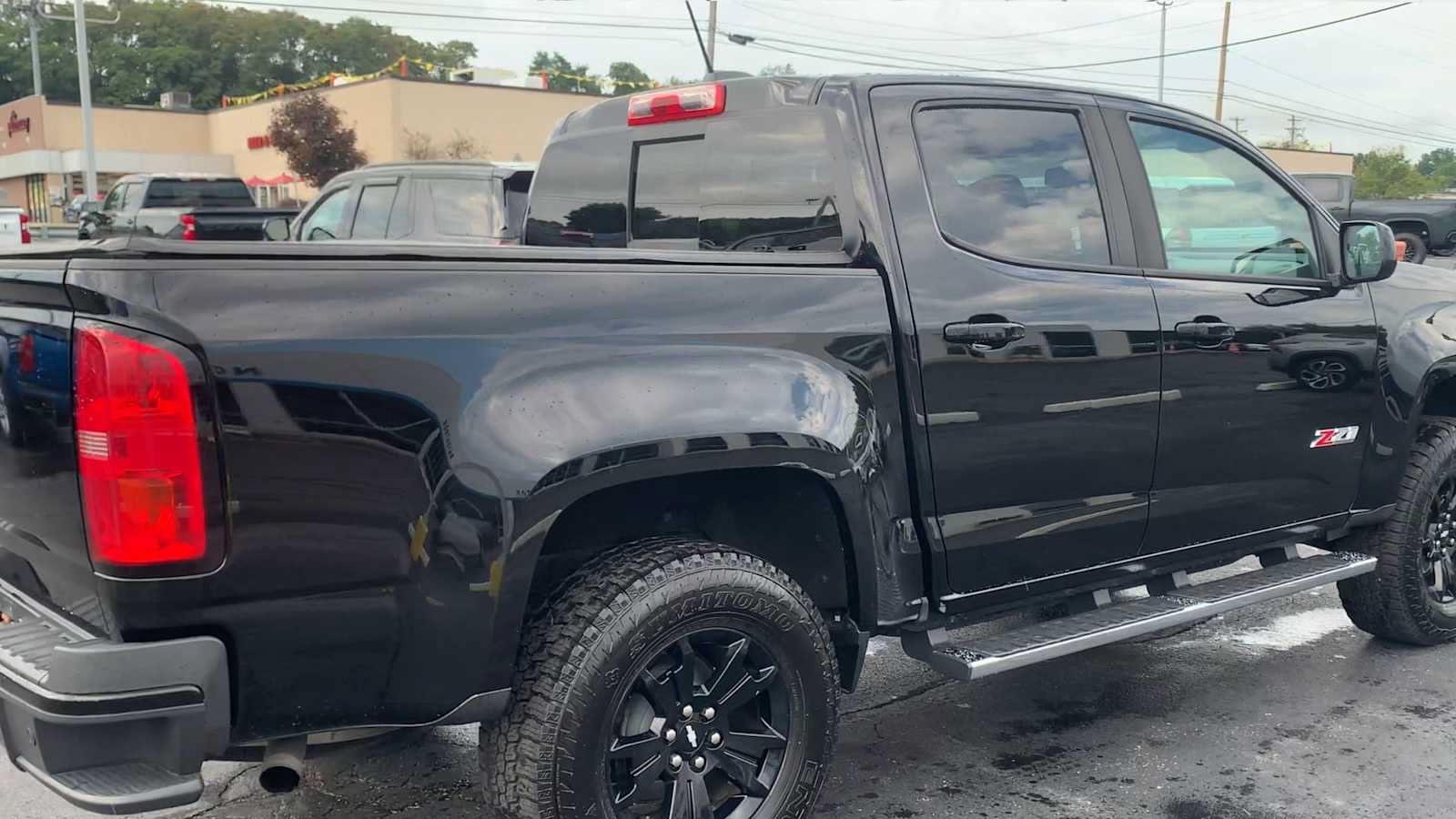 Used 2019 Chevrolet Colorado Z71 w/ Z71 Midnight Edition AWD/4WD image 8