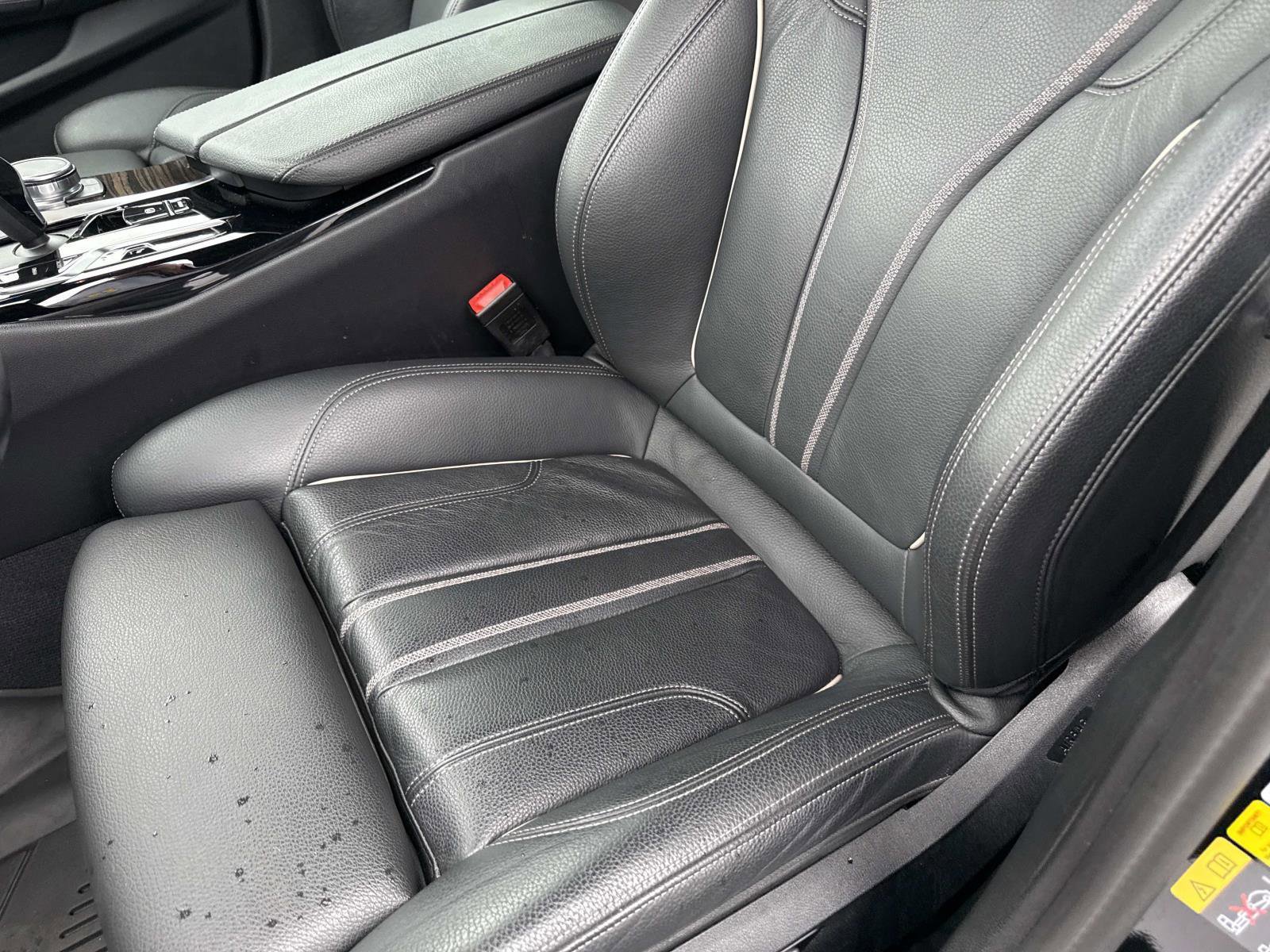 Used 2023 BMW 530e xDrive w/ Premium Package image 20