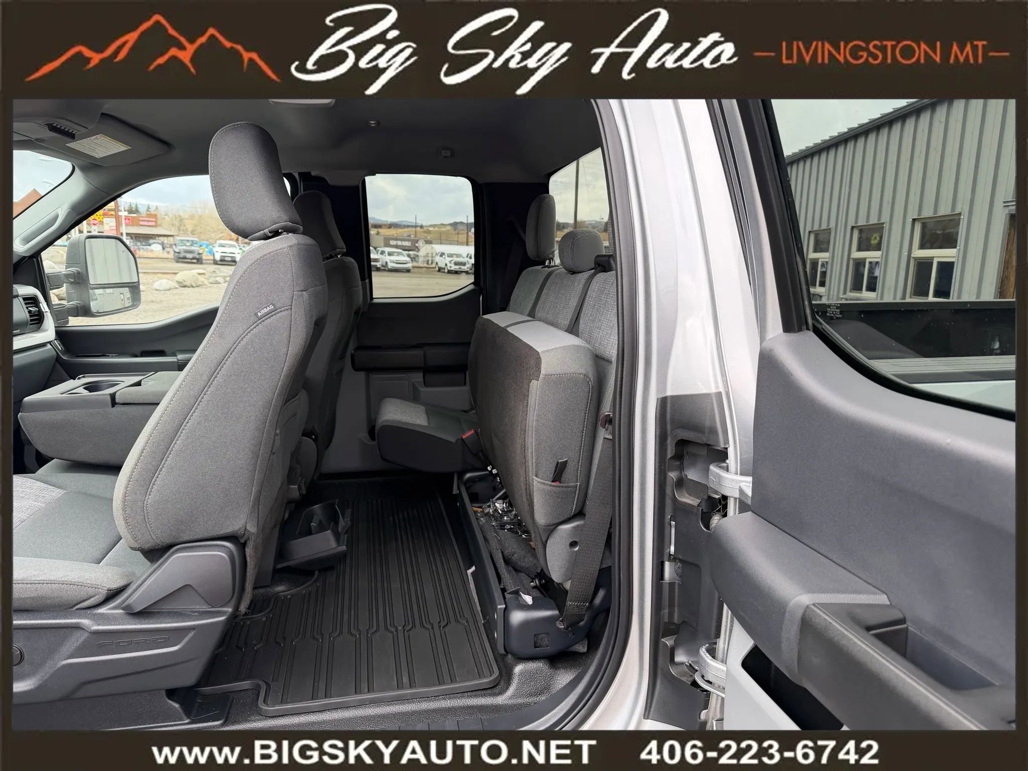 Used 2023 Ford F250 XLT w/ Camper Package image 20