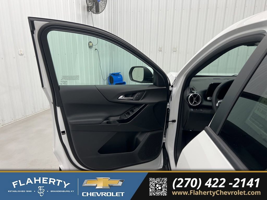 New 2026 Chevrolet Equinox LT image 8