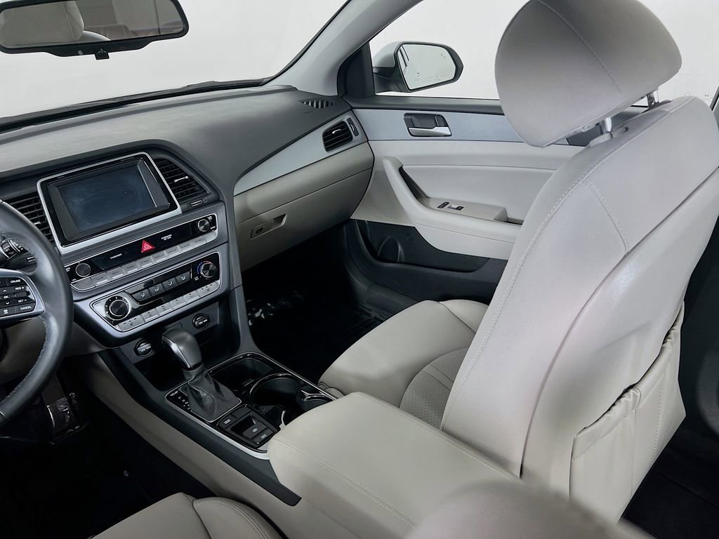 Used 2018 Hyundai Sonata SEL w/ Tech Package 02 FWD image 21
