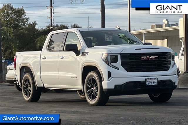 Used 2025 GMC Sierra 1500 Elevation image 1