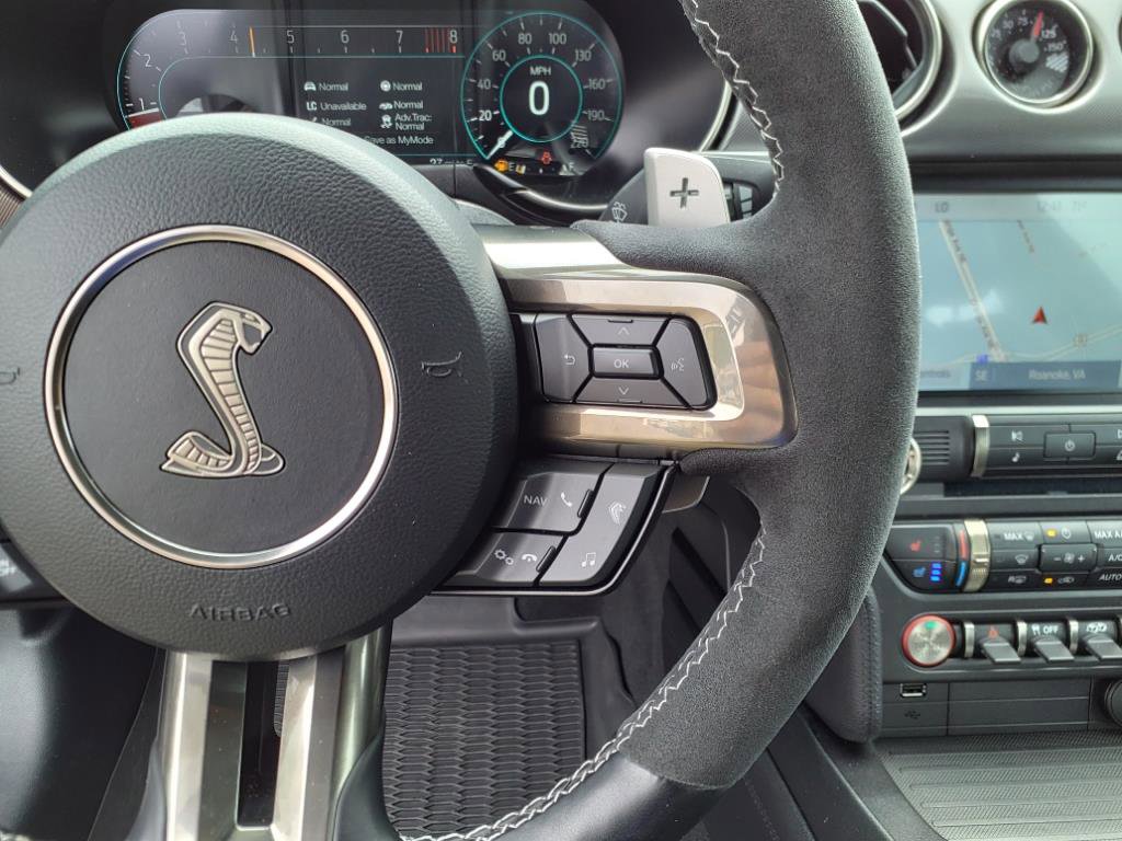 Used 2022 Ford Mustang Shelby GT500 w/ Technology Package image 15