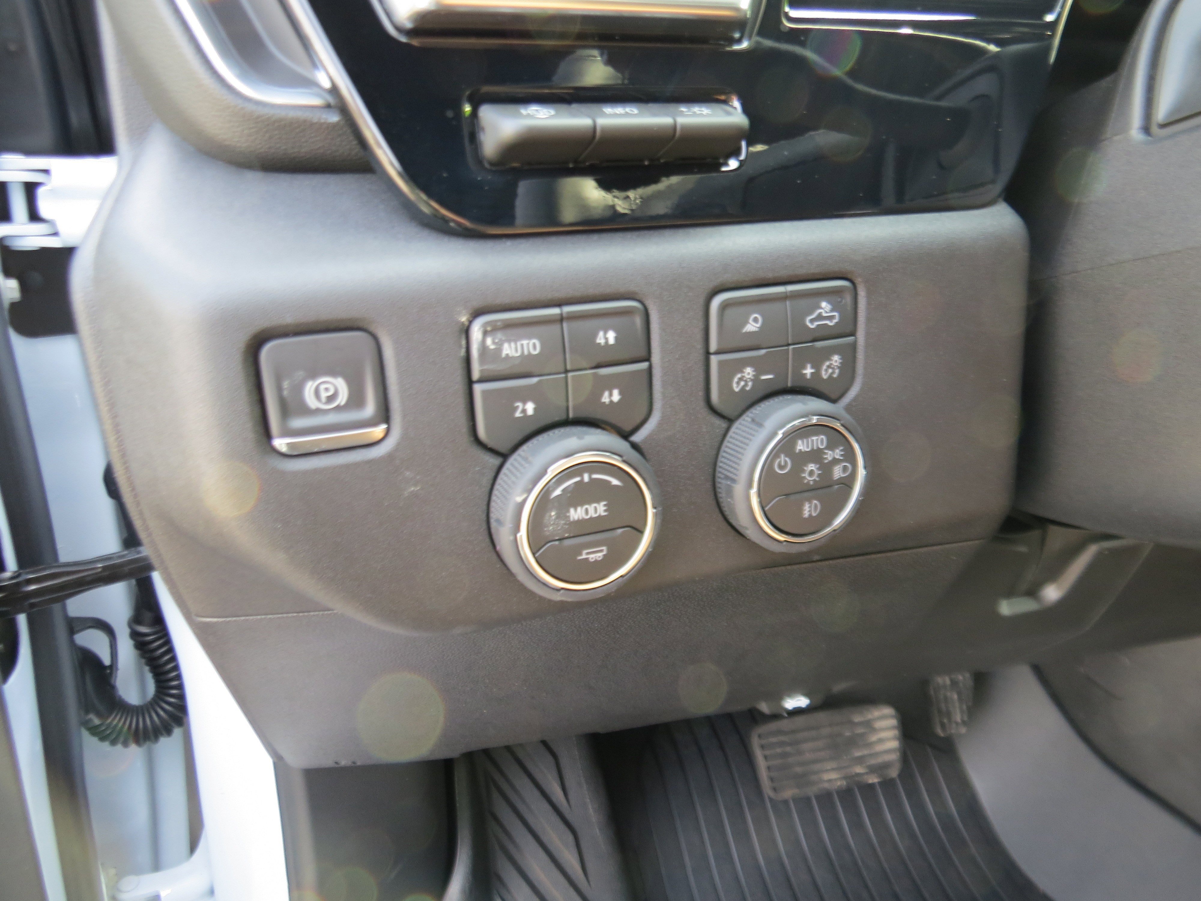 New 2026 Chevrolet Silverado 2500 High Country w/ Technology Package image 20