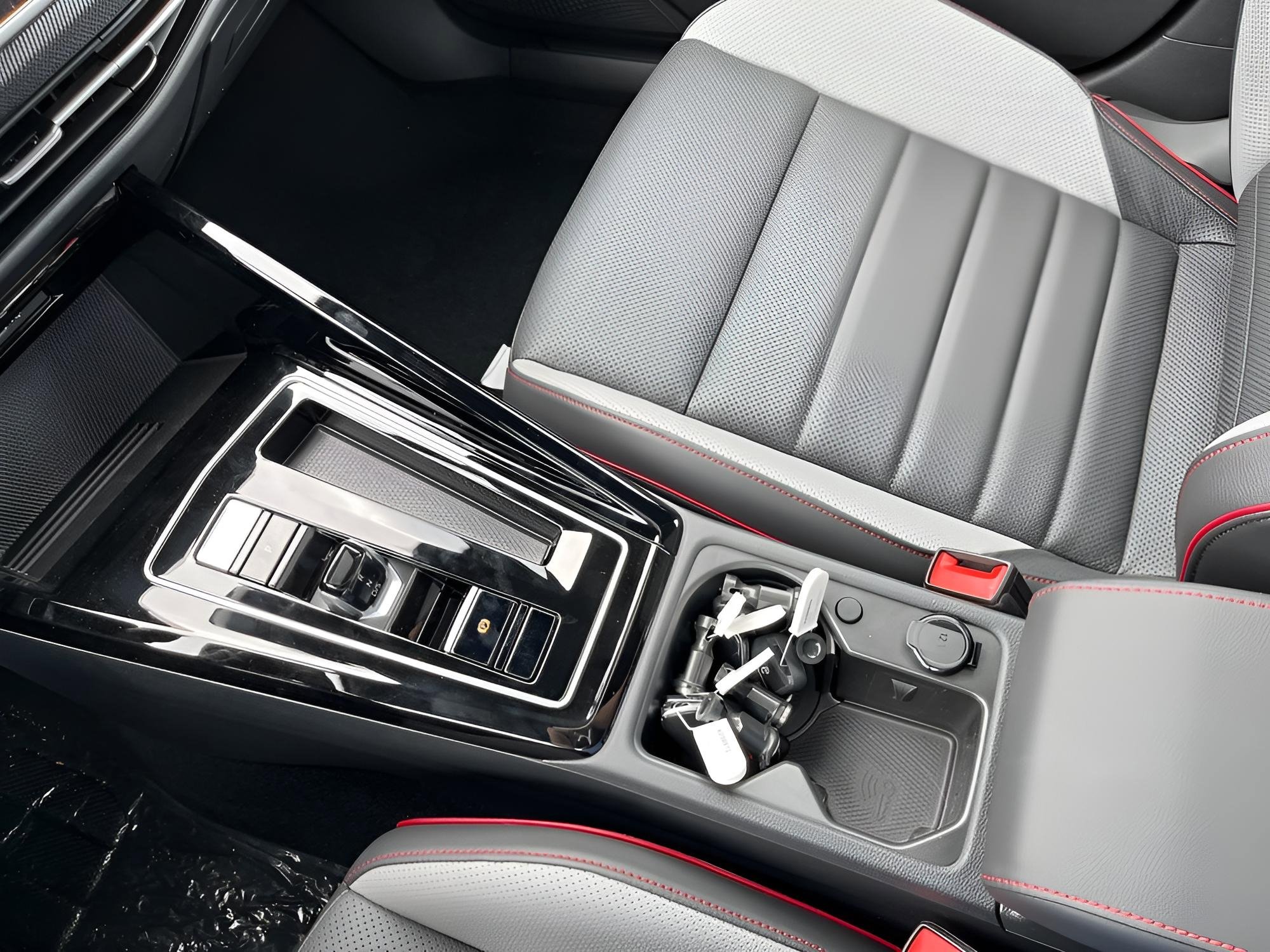 New 2025 Volkswagen GTI Autobahn image 19