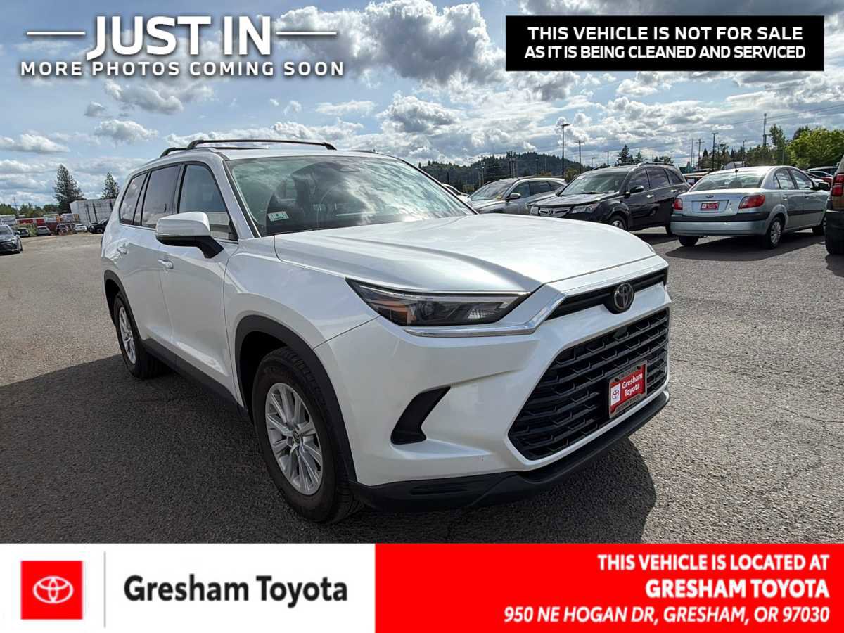 Used 2024 Toyota Grand Highlander AWD image 1
