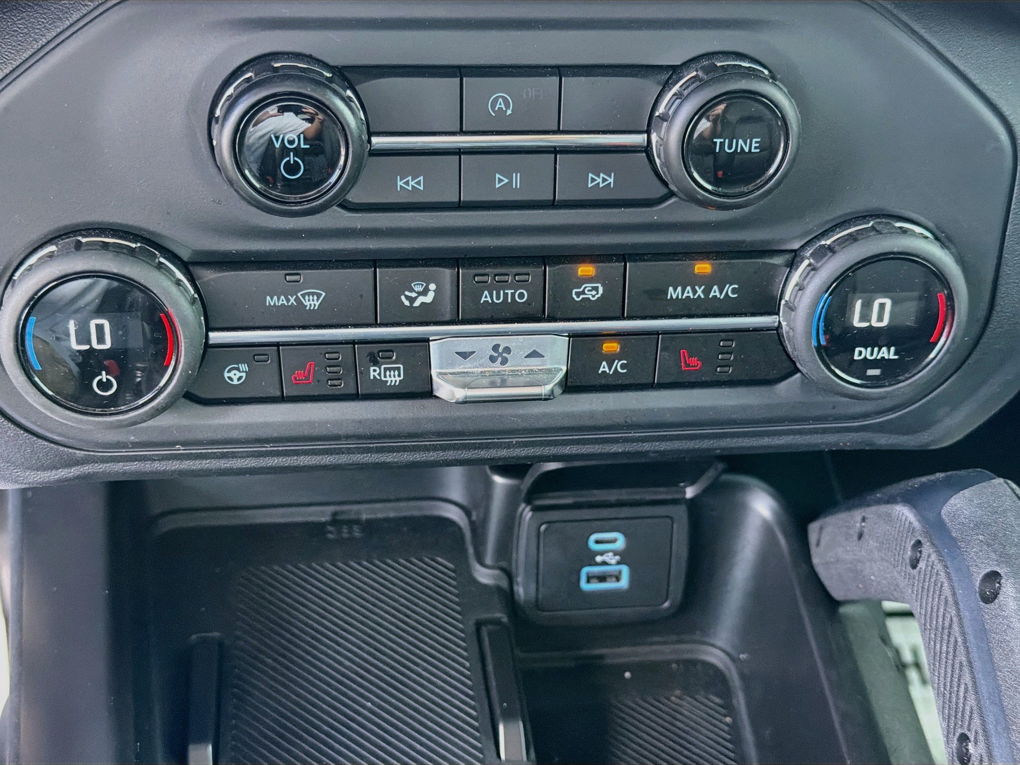 Used 2025 Ford Bronco Badlands AWD/4WD image 33