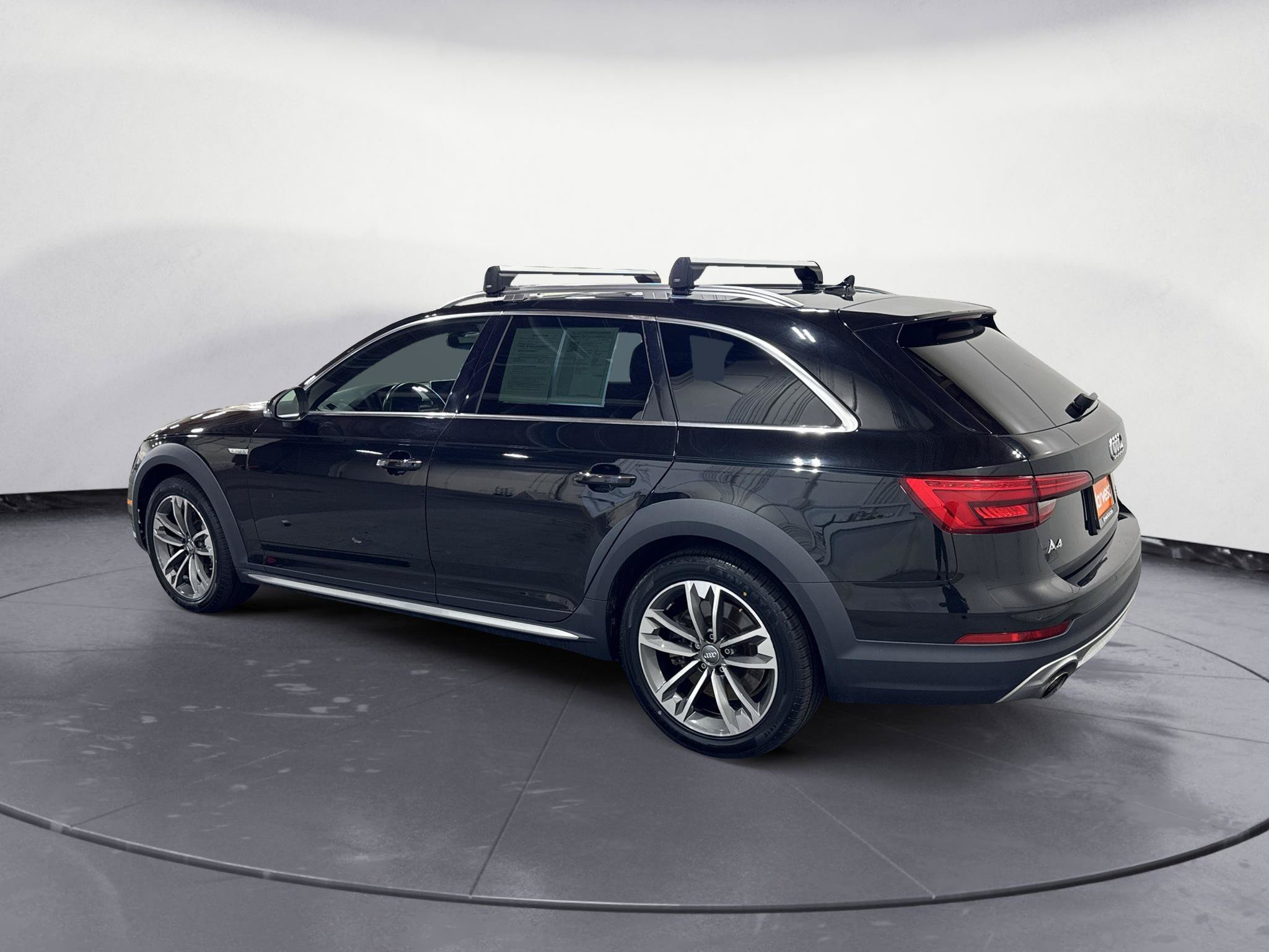 Used 2017 Audi A4 2.0T allroad Premium Plus w/ Technology Package AWD/4WD image 5