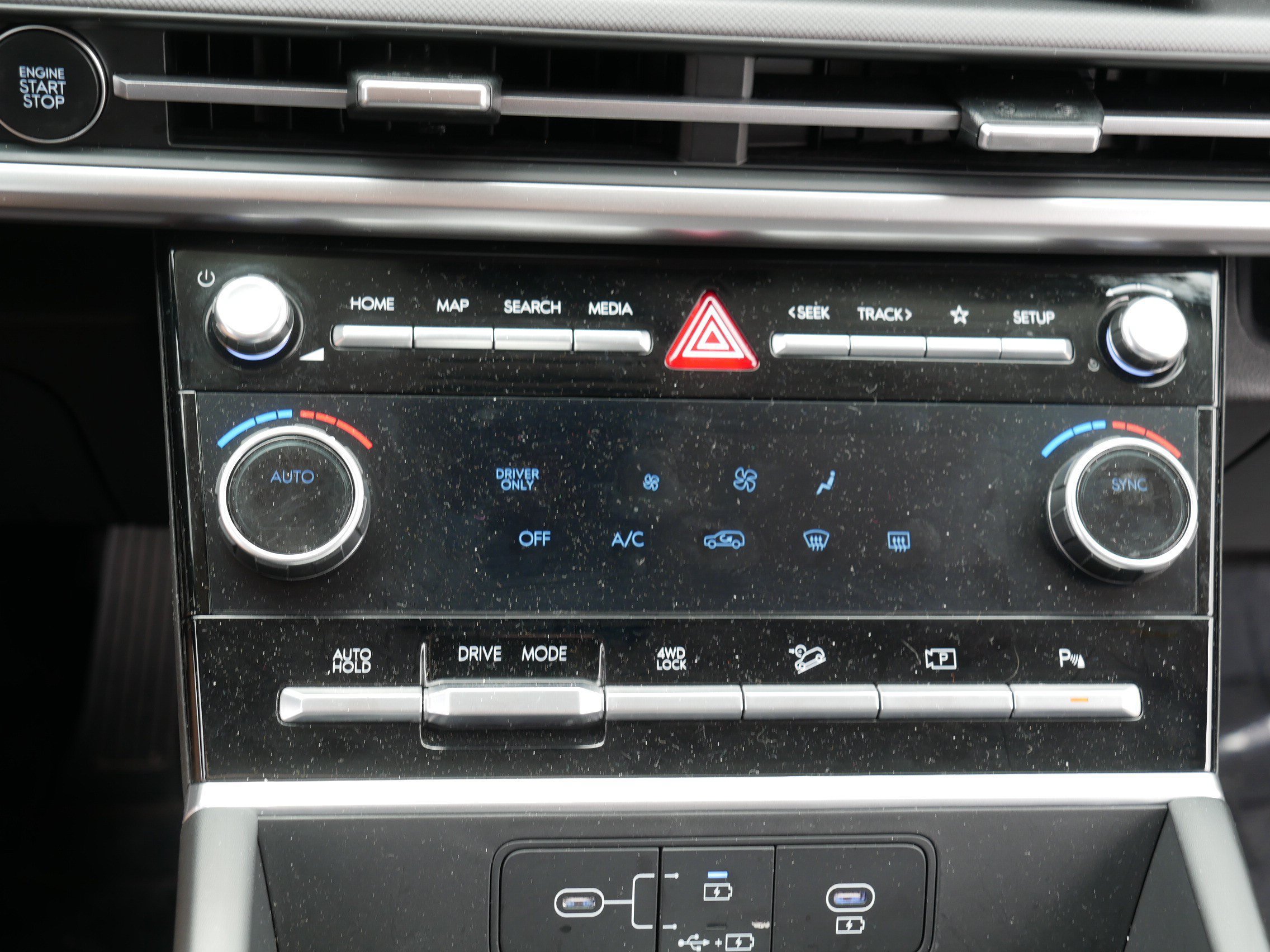 Used 2026 Hyundai Santa Fe SE AWD/4WD image 28