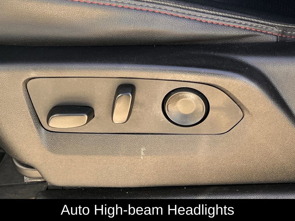 Used 2024 Chevrolet Suburban RST w/ Luxury Package image 31