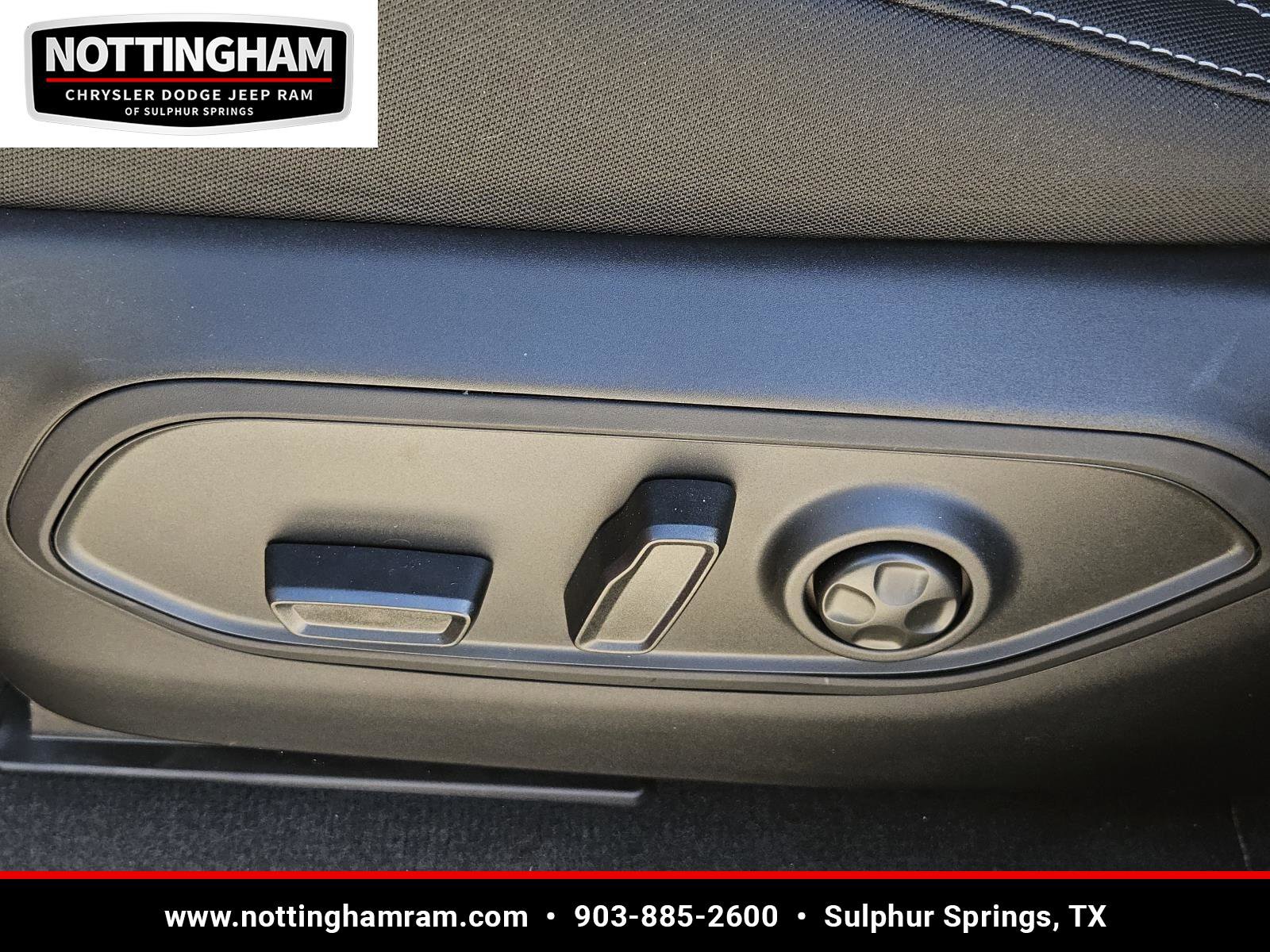 New 2026 Jeep Grand Cherokee L Laredo image 25