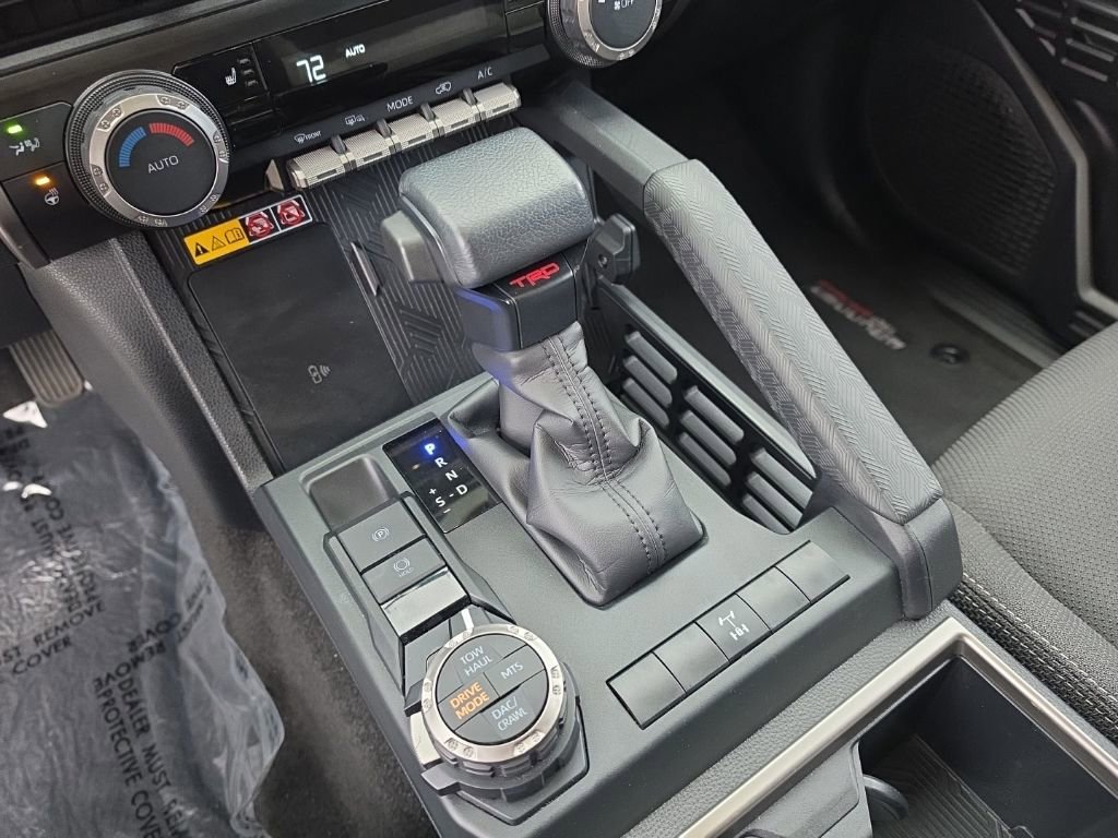 Used 2025 Toyota 4Runner TRD Off-Road image 18