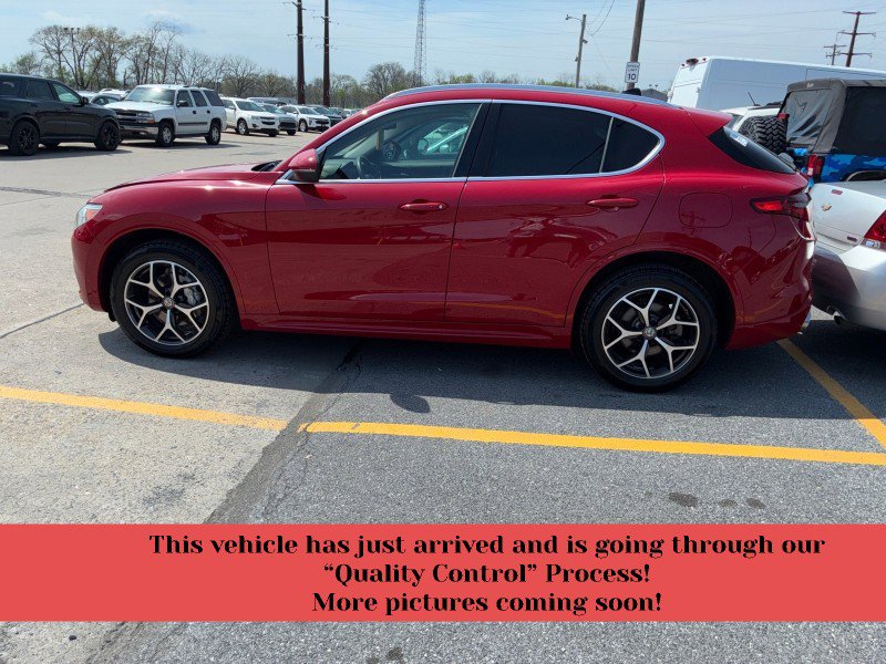 Used 2020 Alfa Romeo Stelvio Ti w/ Active Blind Spot Package image 3