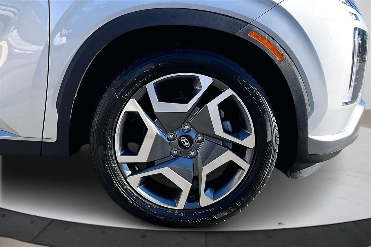 Used 2023 Hyundai Palisade SEL image 36