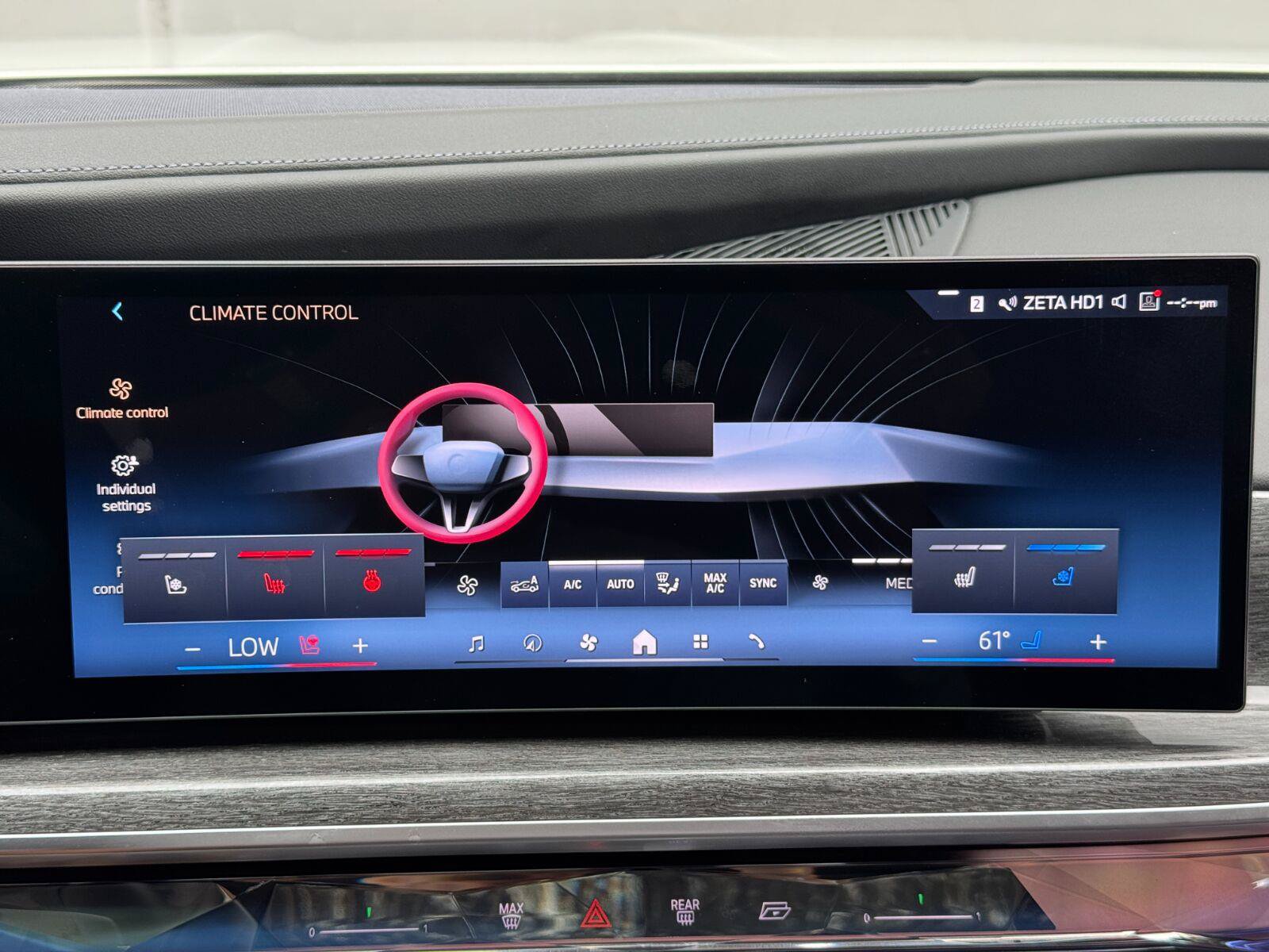 Used 2023 BMW i7 xDrive60 w/ Executive Package 2 AWD/4WD image 28