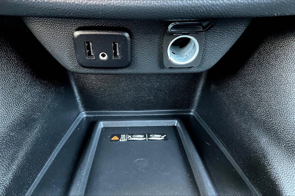 Used 2023 Chevrolet Traverse LT image 26