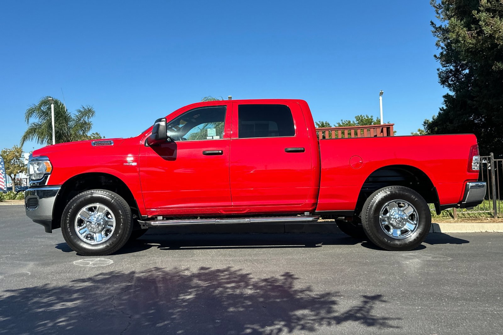 Used 2024 RAM 2500 Tradesman w/ Chrome Appearance Group image 7