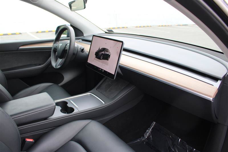 Used 2023 Tesla Model Y Long Range AWD/4WD image 13
