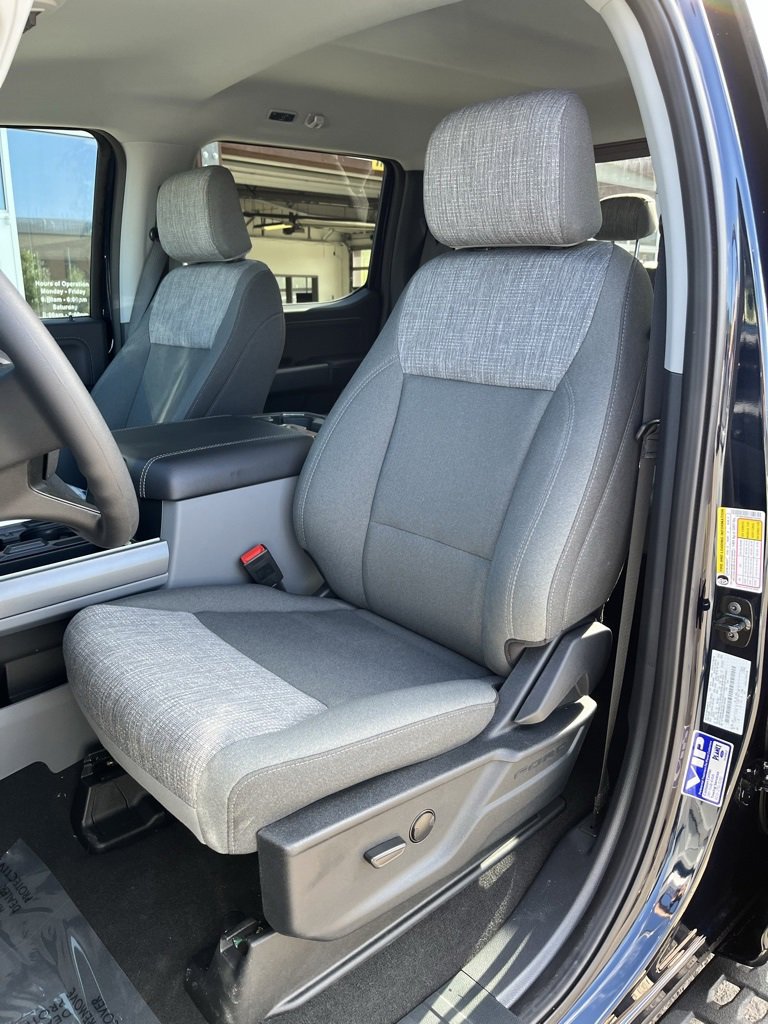 New 2025 Ford F250 XLT w/ Black Appearance Package image 12