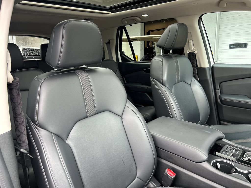 Used 2023 Honda Pilot Touring image 15