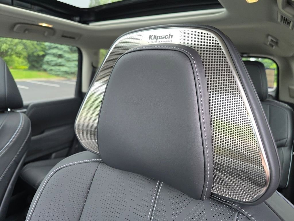 New 2025 INFINITI QX80 Sensory image 15