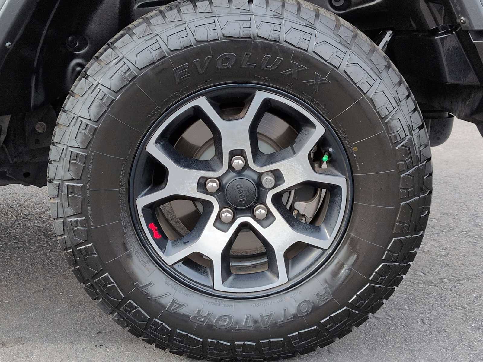 Used 2021 Jeep Wrangler Unlimited Rubicon image 14