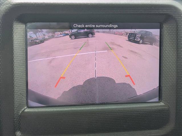 Used 2019 Jeep Wrangler Unlimited Sahara image 12