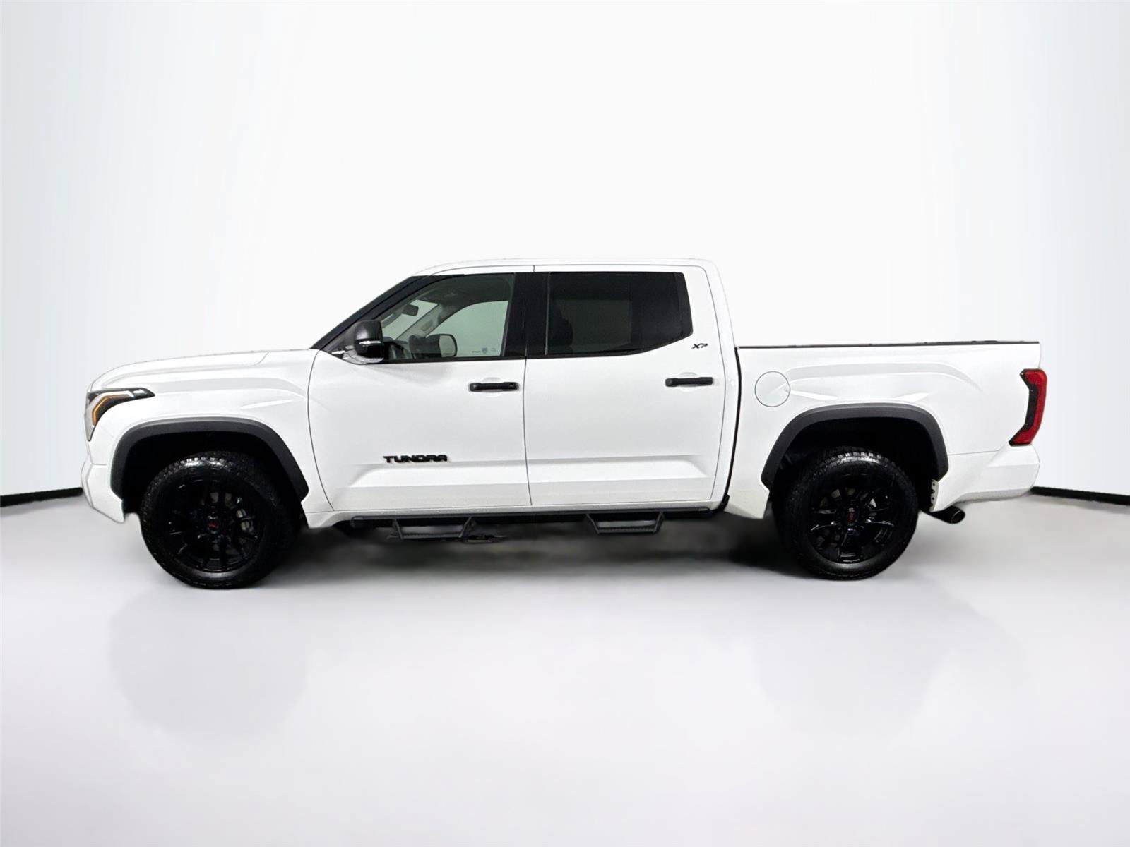 Used 2023 Toyota Tundra SR5 w/ SR5 Convenience Package AWD/4WD image 13
