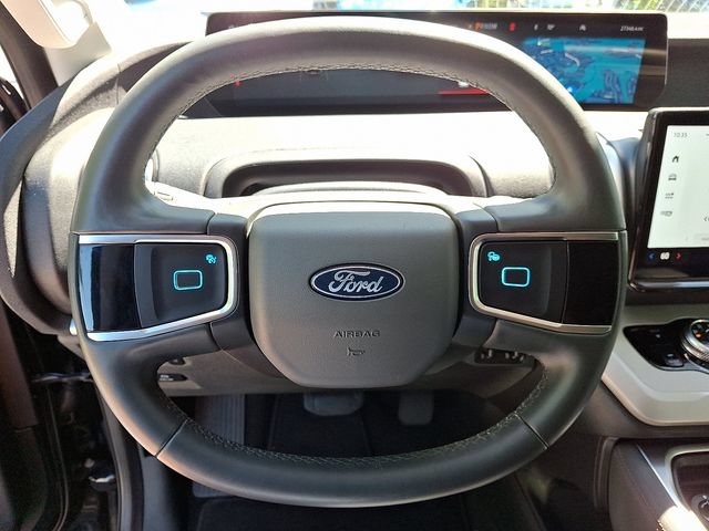Used 2025 Ford Expedition Max Active AWD/4WD image 19
