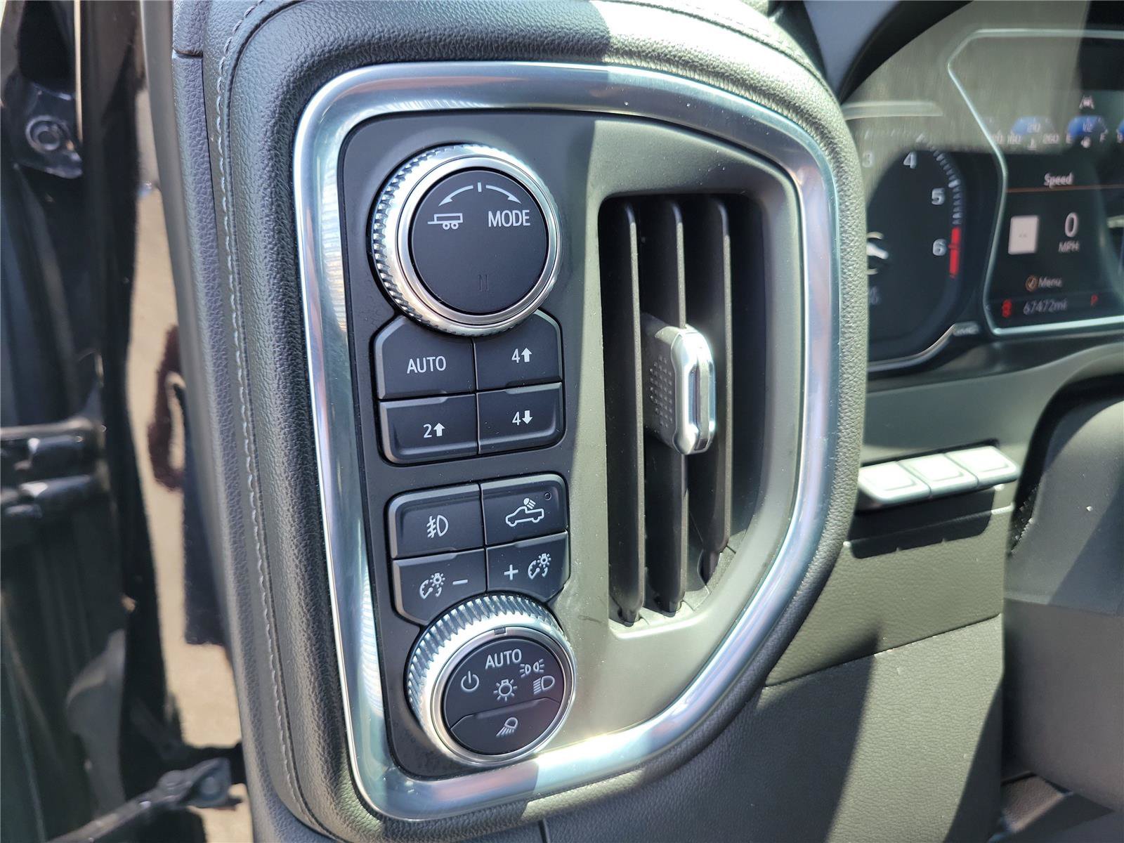 Used 2021 GMC Sierra 1500 Denali w/ Denali Ultimate Package AWD/4WD image 21
