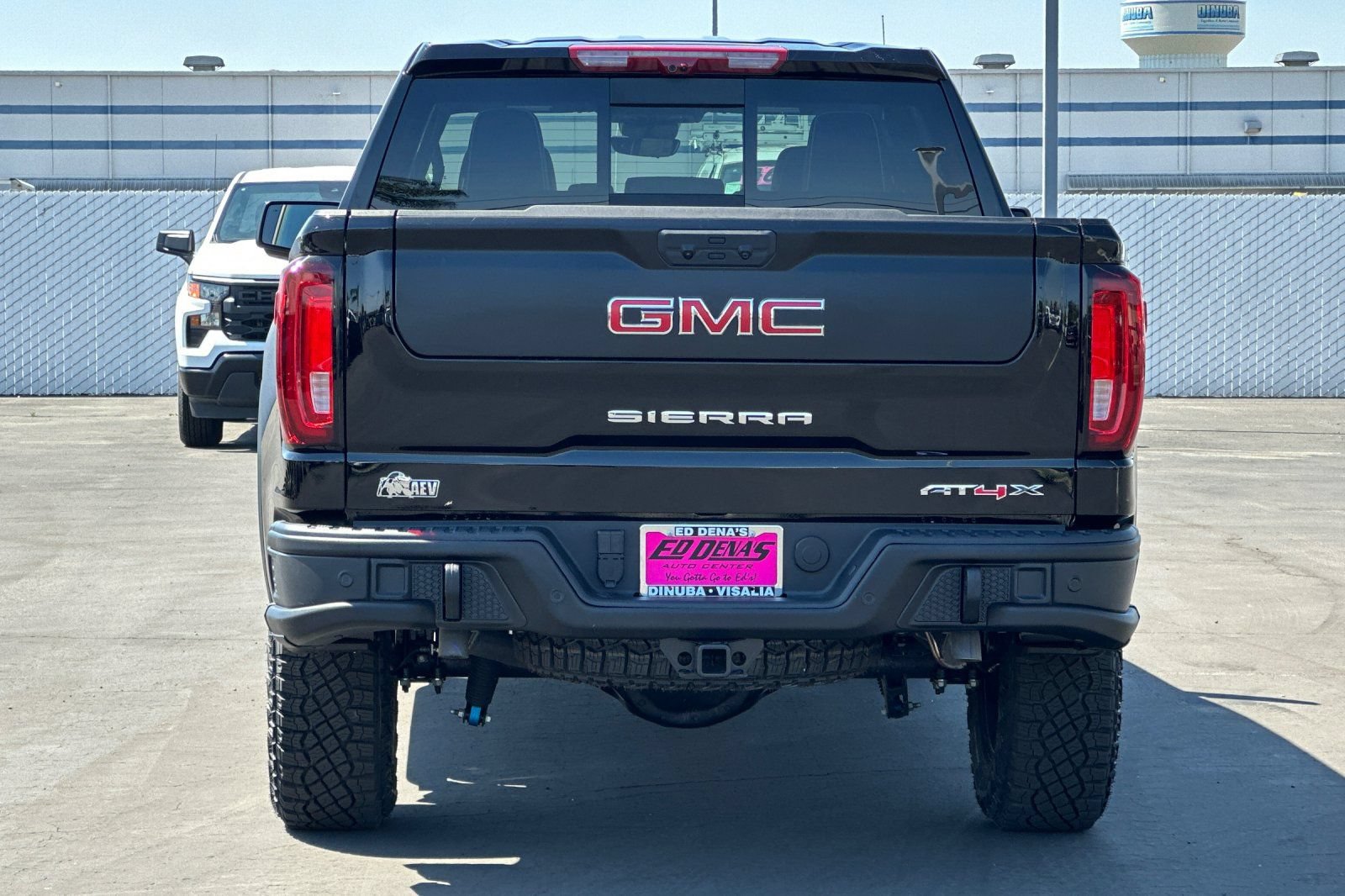 New 2026 GMC Sierra 1500 AT4X w/ AT4X AEV Edition AWD/4WD image 6