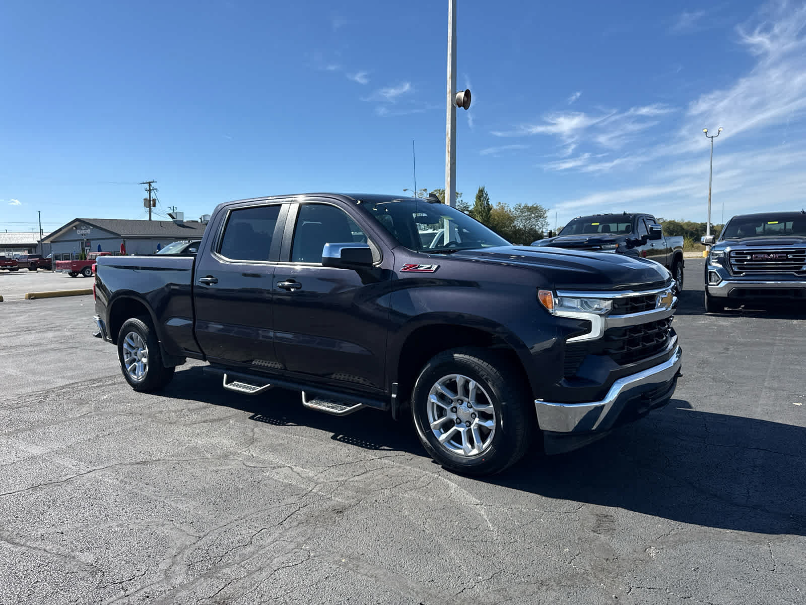 Certified 2022 Chevrolet Silverado 1500 LT AWD/4WD image 7