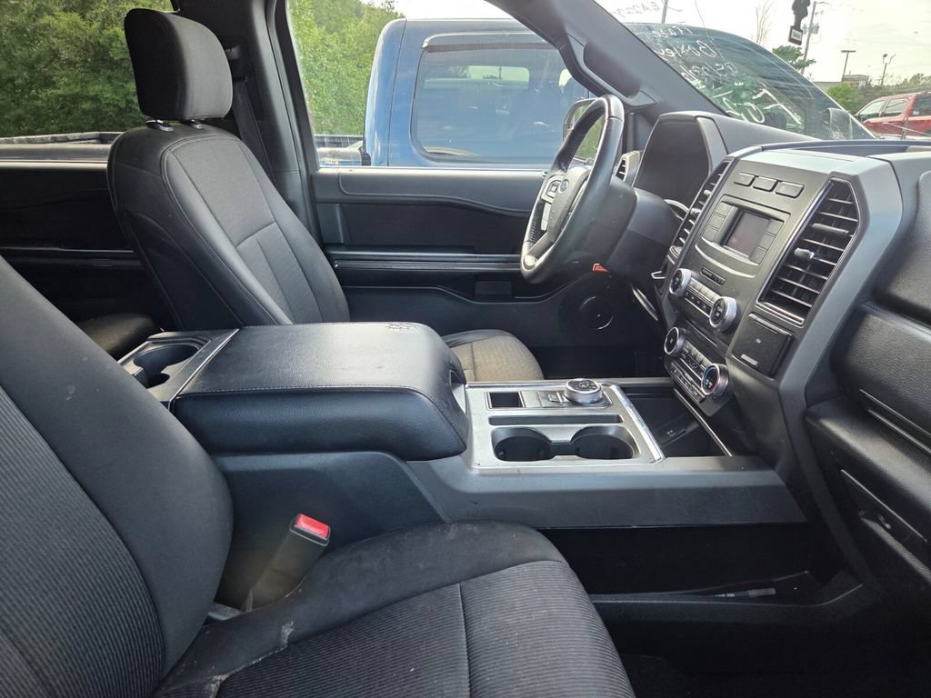 Used 2018 Ford Expedition XLT RWD image 7