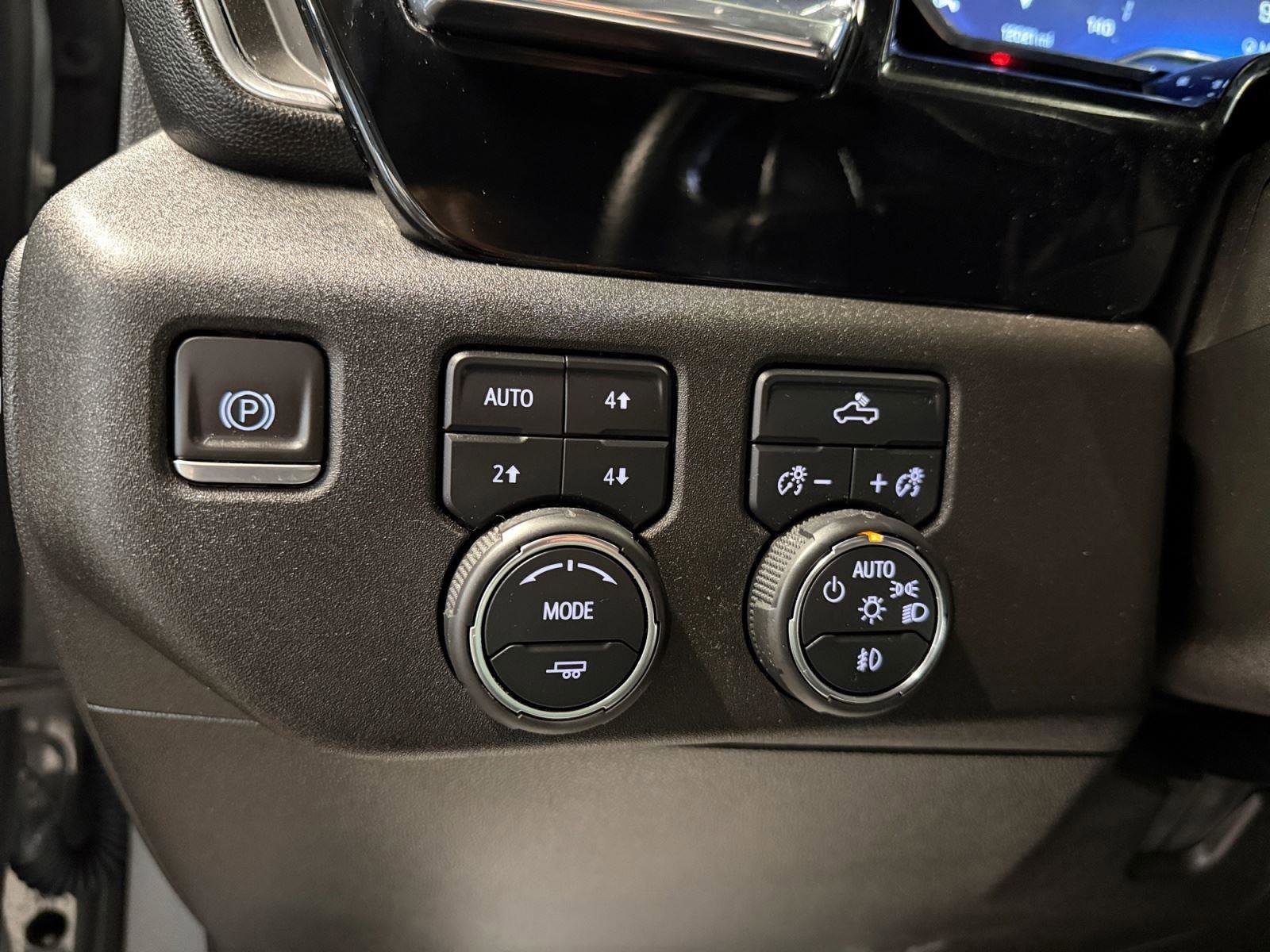 Used 2024 Chevrolet Silverado 1500 RST w/ Convenience Package II AWD/4WD image 17