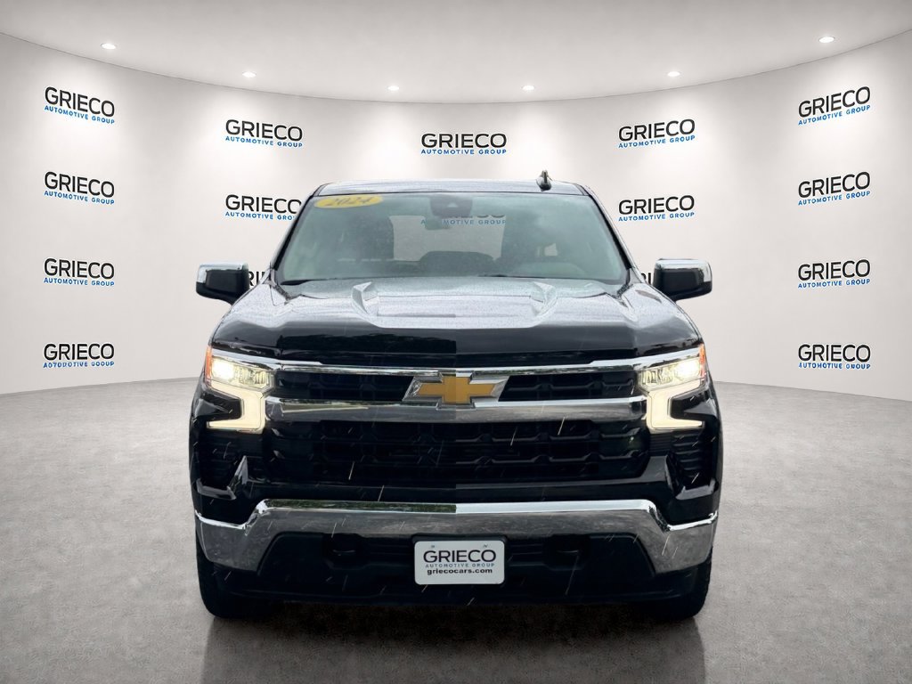 Used 2024 Chevrolet Silverado 1500 LT AWD/4WD image 2