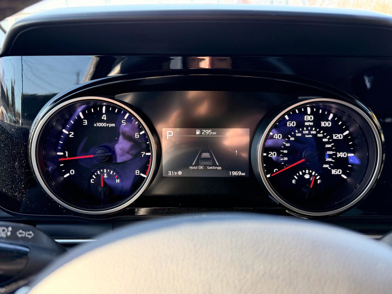 Used 2024 Kia Carnival EX image 35